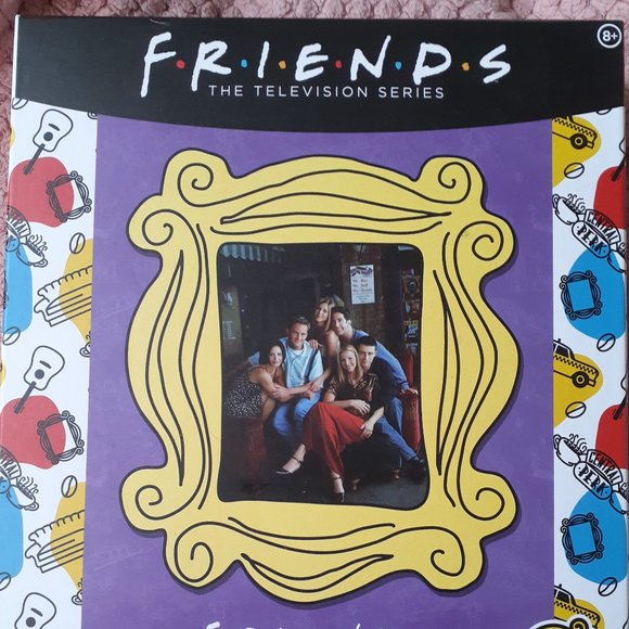 Brand New "Friends" Jigsaw Puzzle - Picture 3 of 3